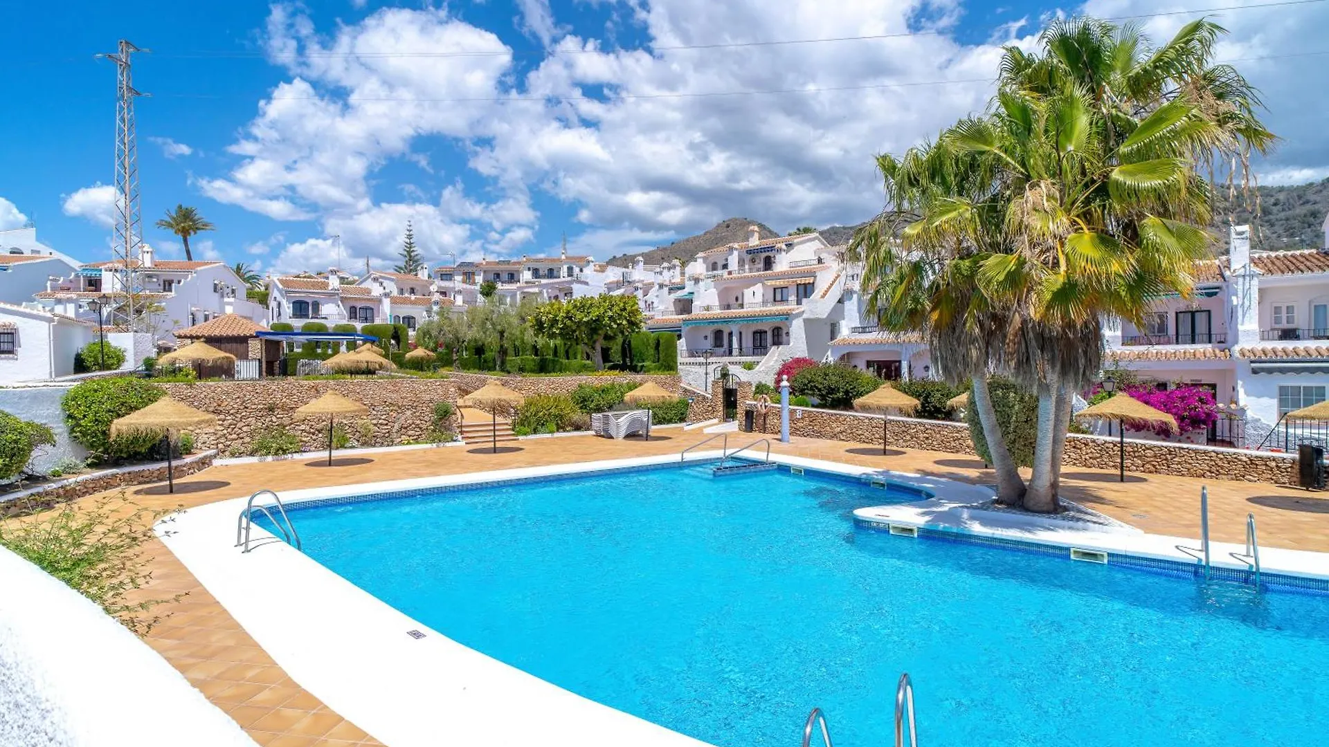 Los Naranjos 25A Private Pool Capistrano Village Nerja Spain